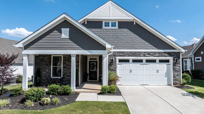 405 Bramble Ln, Clayton, NC 27527