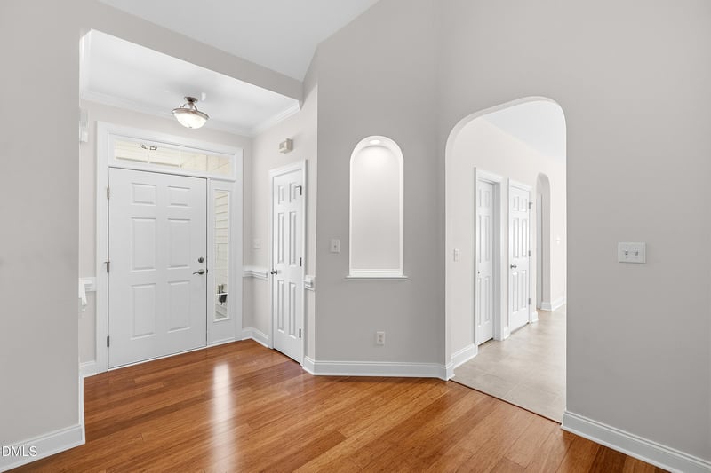 405 Braxcarr St, Holly Springs, NC 27540