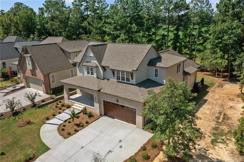 405 Bridgewater Dr, Sanford, NC 27330