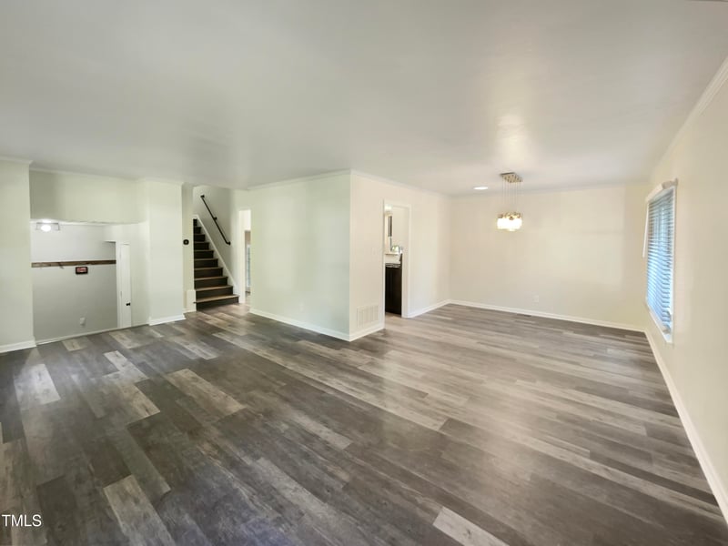 405 Carriage Ln, Cary, NC 27511