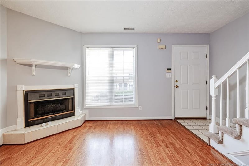 405 Cityview Ln, Fayetteville, NC 28301