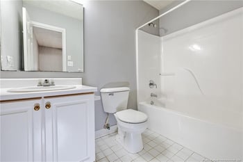 405 Cityview Ln, Fayetteville, NC 28301