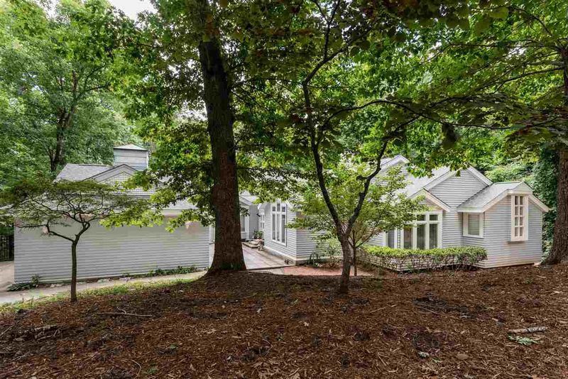 405 Clayton Rd, Chapel Hill, NC 27514