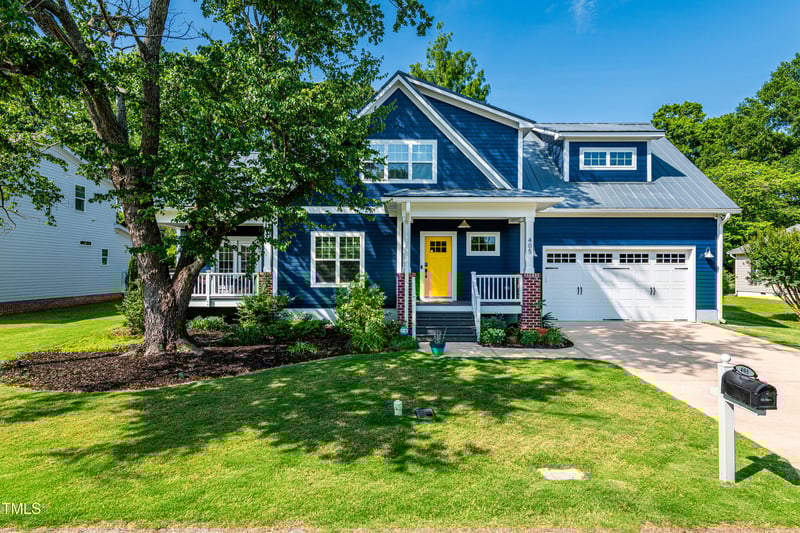 405 Culvert St, Apex, NC 27502