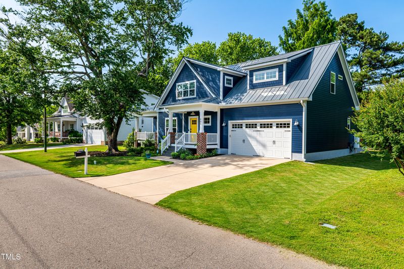 405 Culvert St, Apex, NC 27502