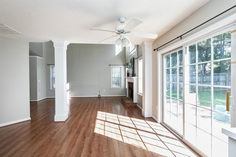 405 Firefly Dr, Holly Springs, NC 27540