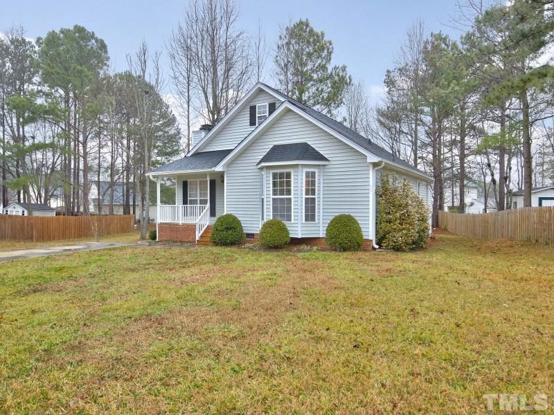 405 Flagg Rd, Holly Springs, NC 27540