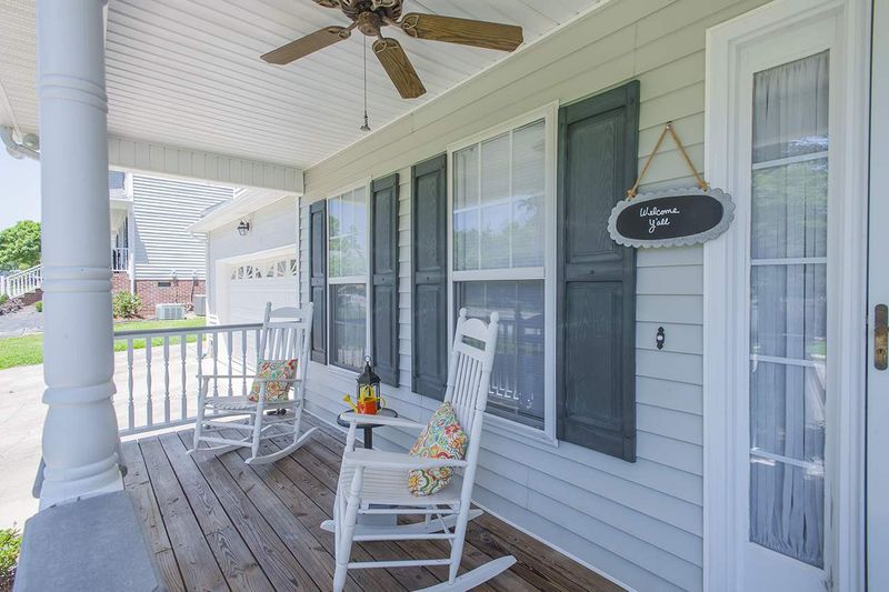 405 Foxbury Dr, Garner, NC 27529