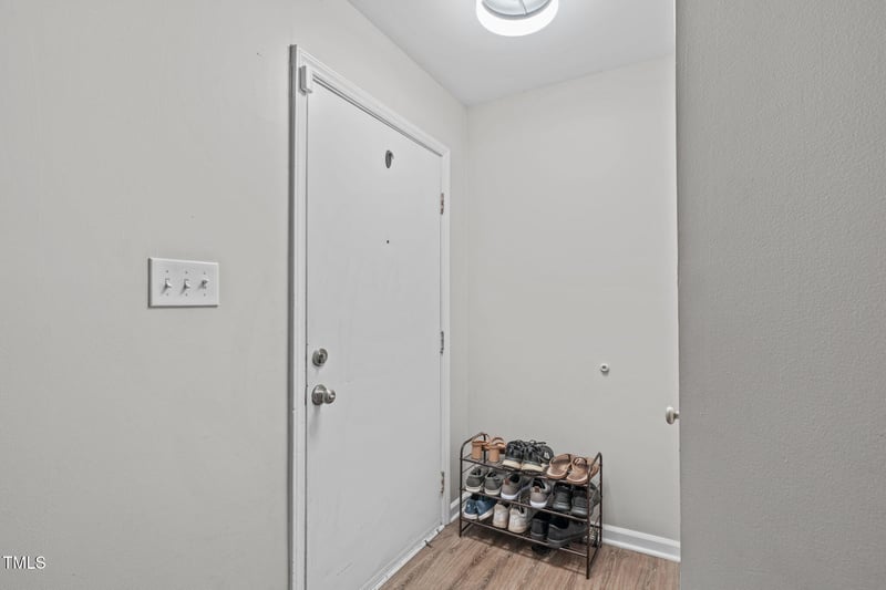 405 Gooseneck Dr, Cary, NC 27513
