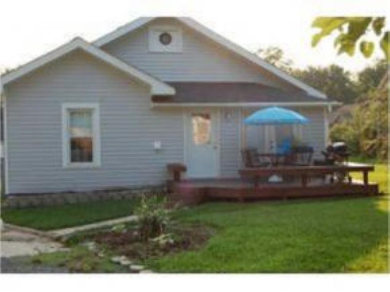 405 Hillcrest Ave, Burlington, NC 27215