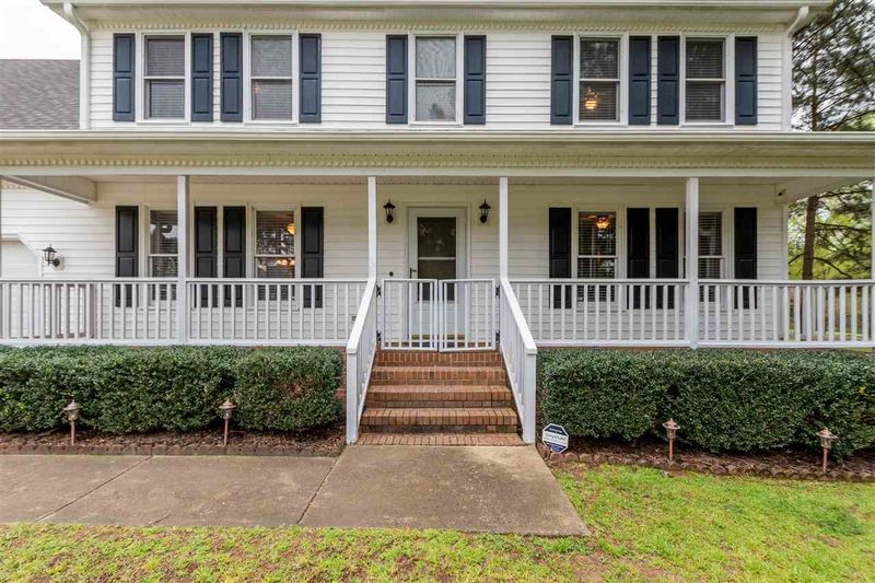 405 Hogan Cir, Clayton, NC 27527
