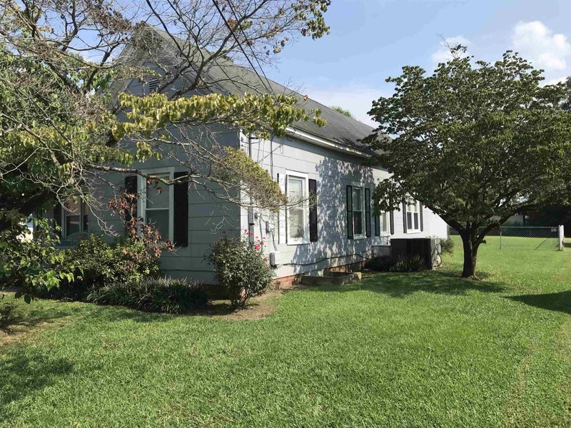 405 W I St, Erwin, NC 28339