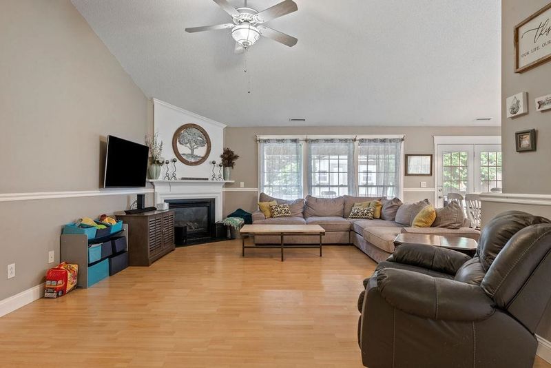 405 Kinship Ln, Apex, NC 27502