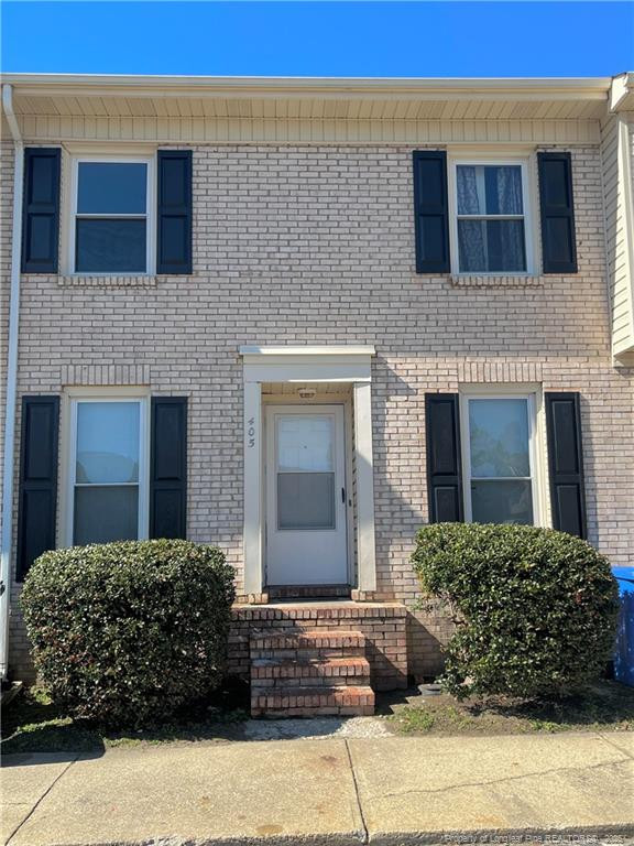 405 Kirkcaldy Ct, Fayetteville, NC 28314