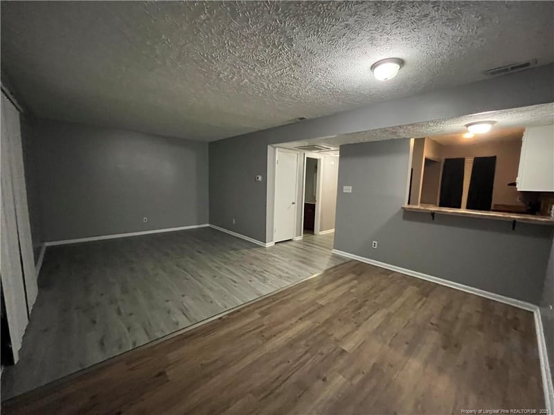 405 Kirkcaldy Ct, Fayetteville, NC 28314