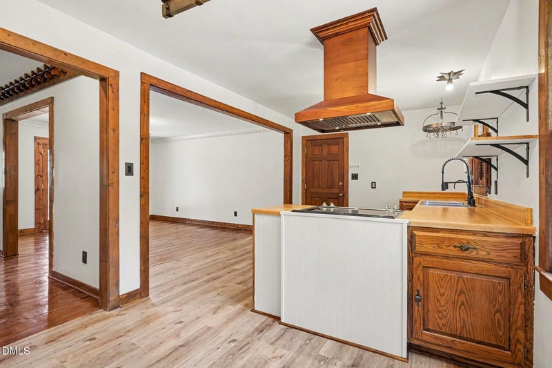 405 Lynchester Ct, Raleigh, NC 27615