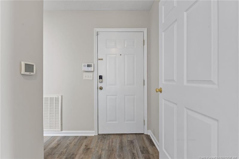 405 Meadowland Ct #4, Hope Mills, NC 28348