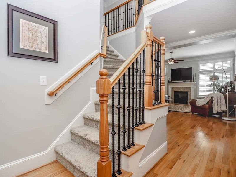 405 Mickey Ln, Cary, NC 27513