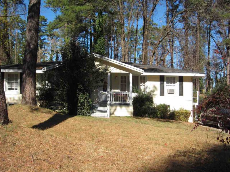 405 Oakland Dr, Raleigh, NC 27609