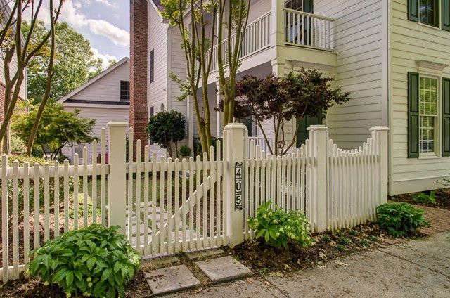 405 Parkside Cir, Chapel Hill, NC 27516