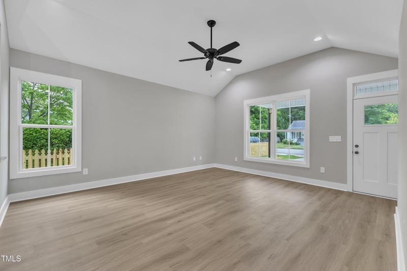 405 Raiford St, Selma, NC 27576