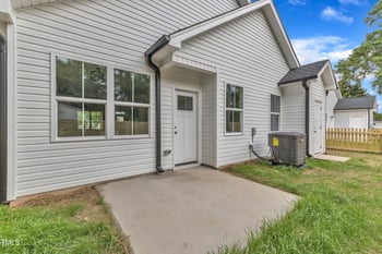 405 Raiford St, Selma, NC 27576