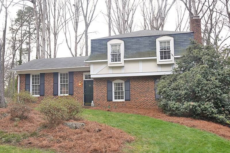 405 Rustic Ridge Rd, Cary, NC 27511