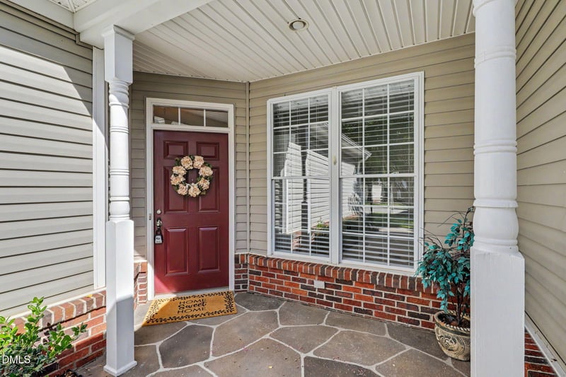 405 Sawgrass Hill Ct, Cary, NC 27519