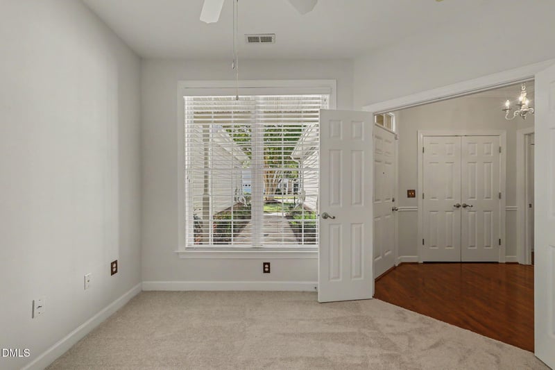 405 Sawgrass Hill Ct, Cary, NC 27519