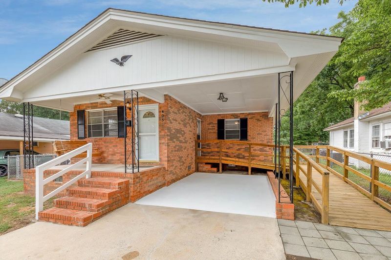 405 N Sellers St, Selma, NC 27576