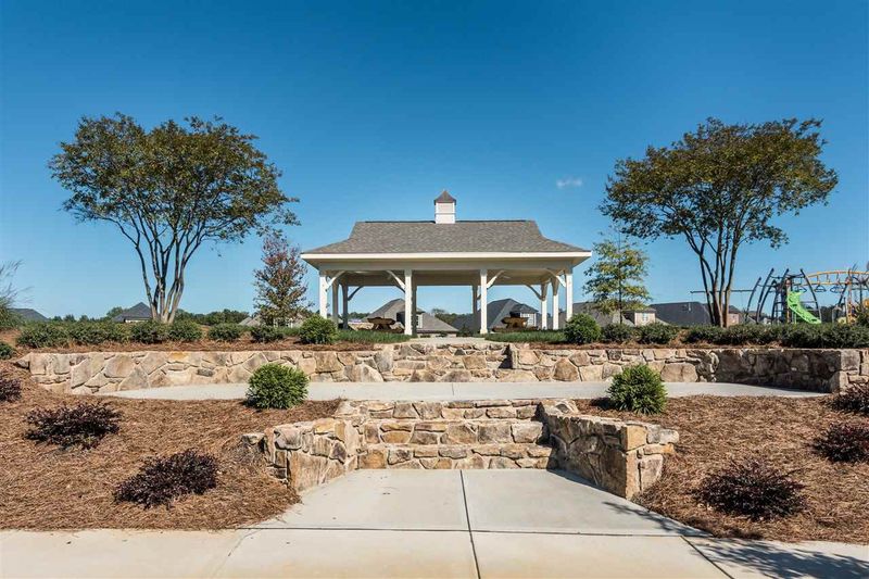 405 Skybluff Cir, Fuquay Varina, NC 27526