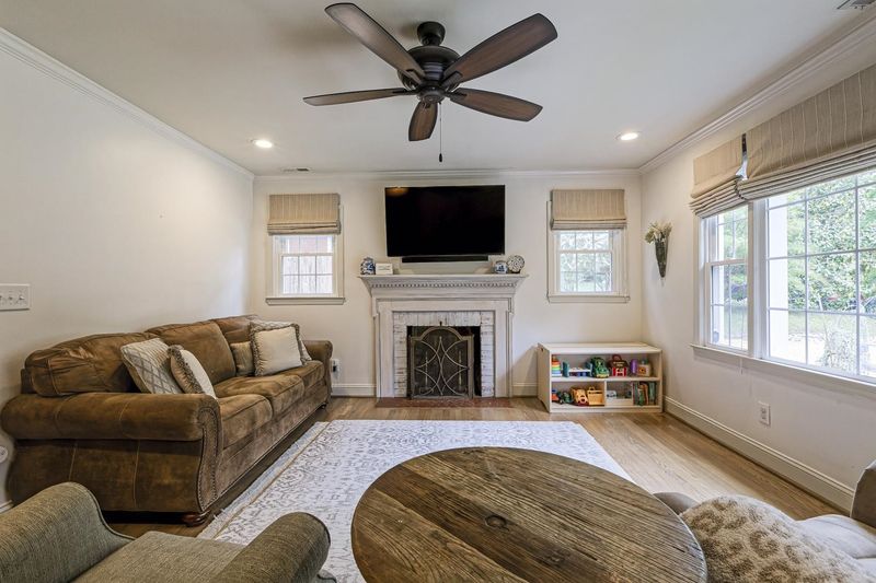 405 E Spring St, Fuquay Varina, NC 27526
