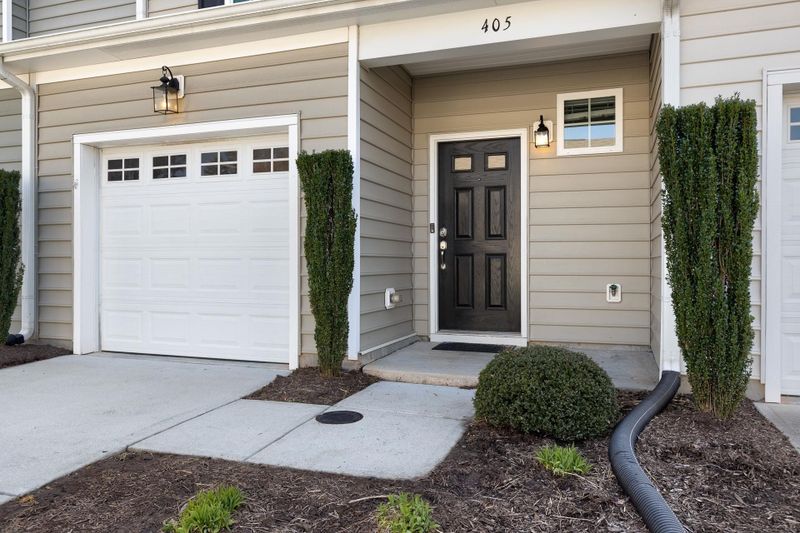 405 Starkey St, Raleigh, NC 27603