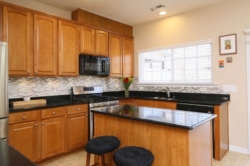 405 Tresa Brook Ct, Cary, NC 27519