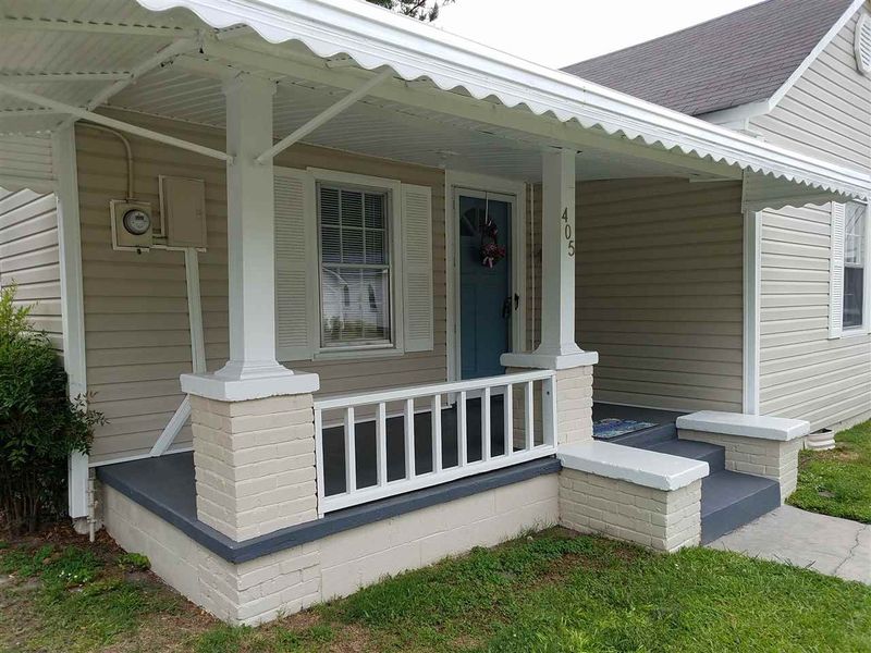 405 N Webb St, Selma, NC 27576