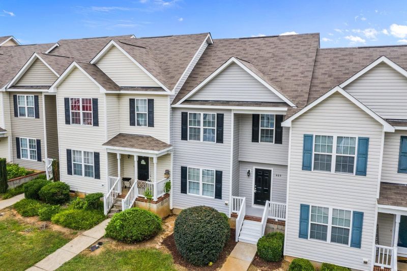 405 Whitehall Ct, Clayton, NC 27520