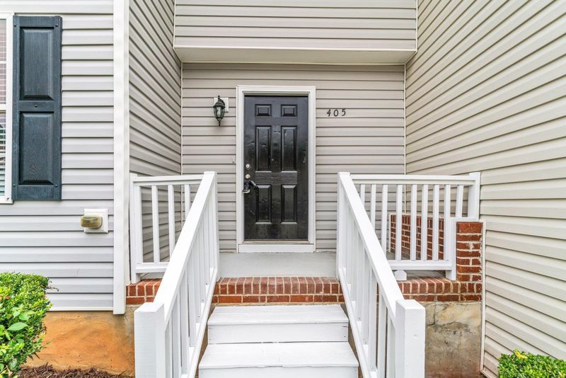 405 Whitehall Ct, Clayton, NC 27520
