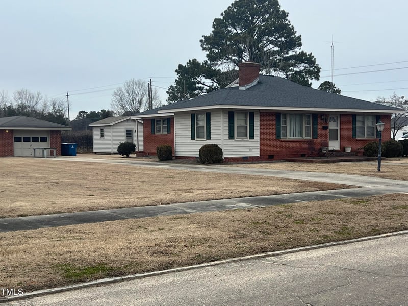 405 Wilson Ave, Dunn, NC 28334
