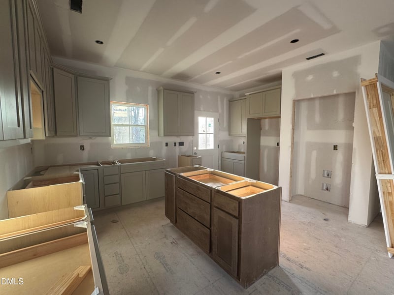 405 Winding Wood Dr, Clayton, NC 27520