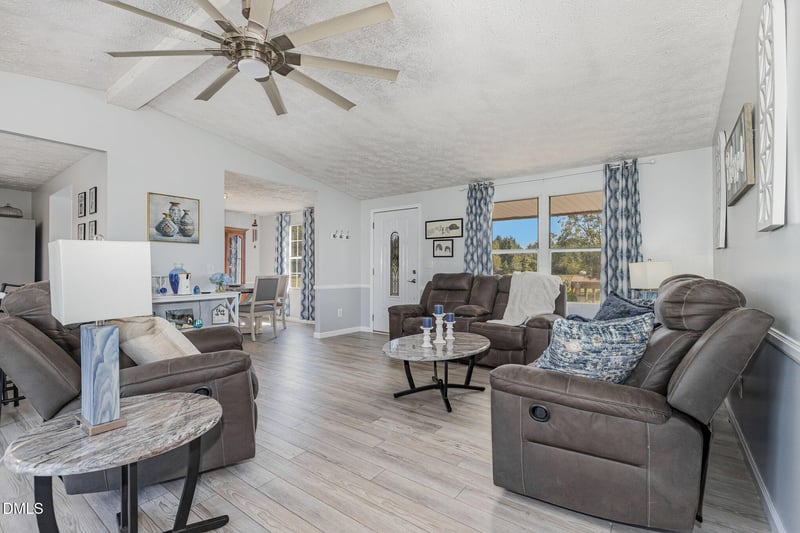 405 Woodruff Rd, Selma, NC 27576