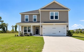 4050 Racking Horse Rd, Hope Mills, NC 28348