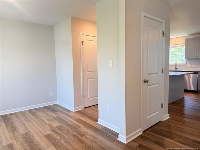 4050 Racking Horse Rd, Hope Mills, NC 28348