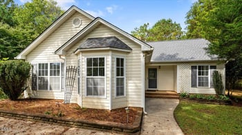 4058 Whispering Oaks Ct, Graham, NC 27253