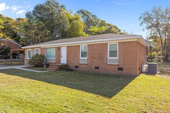 4059 Village Dr, Fayetteville, NC 28304