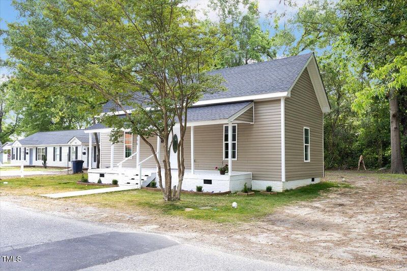 406 N 10th St, Smithfield, NC 27577
