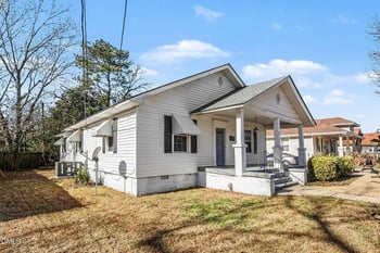 406 16th St, Erwin, NC 28339