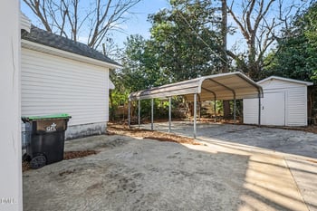 406 16th St, Erwin, NC 28339