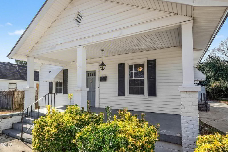 406 16th St, Erwin, NC 28339