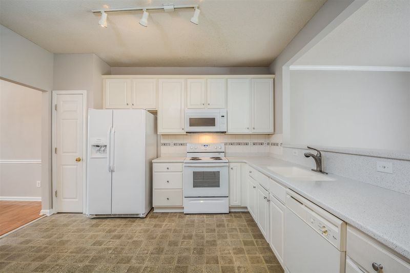 406 Auburn Square Dr #-, Durham, NC 27713