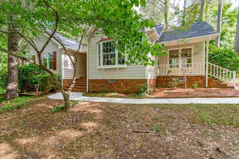 406 Berryhill Dr, Chapel Hill, NC 27510